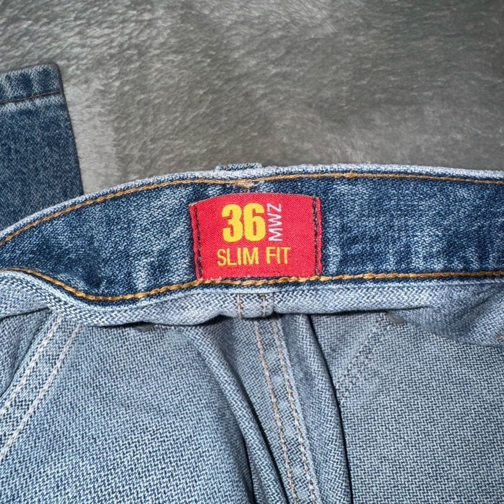 Wrangler Men's Blue Slim Straight Jeans 35x32 - Picture 3 of 8